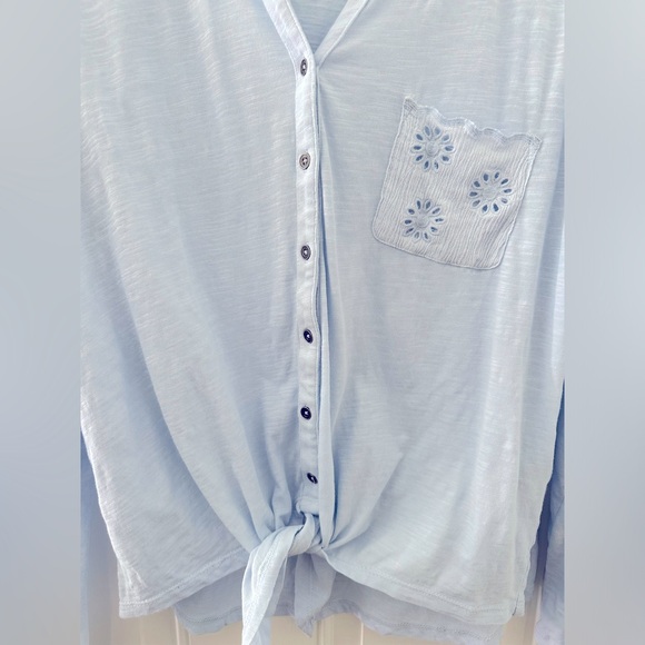 Women’s three-quarter sleeves size medium - Picture 2 of 5